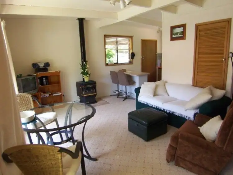 Seventh view of Homely unit listing, 2/32 Hawthorn Lane, Bright VIC 3741