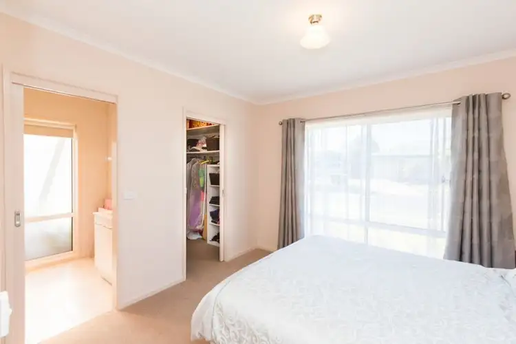 Sixth view of Homely house listing, 13 De Castella Drive, Horsham VIC 3400