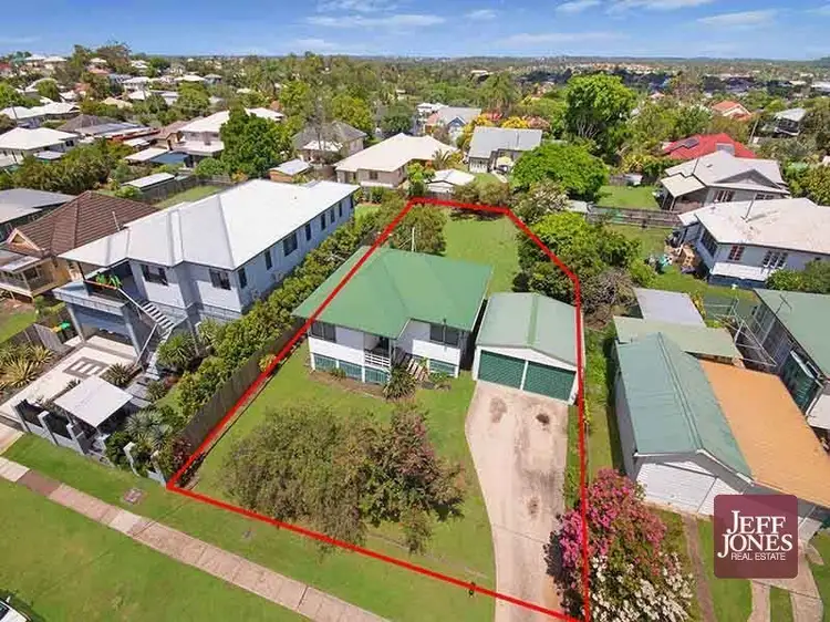 33 Lunga Street, Carina QLD 4152