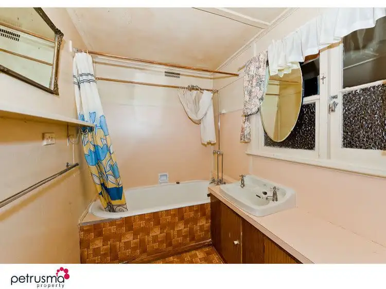 Fifth view of Homely house listing, 18 Windsor Street, Kingston Beach TAS 7050