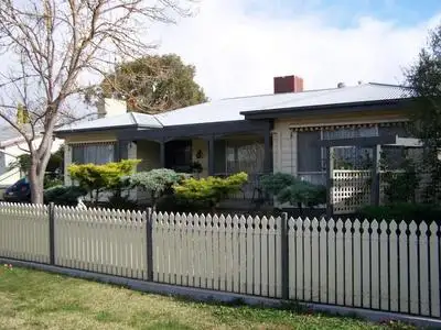 22 Iris Street, Horsham VIC 3400