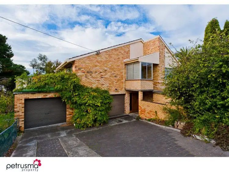 2B Huntley Street, Montrose TAS 7010