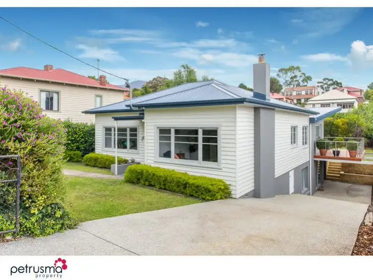 36 Oldham Avenue, New Town TAS 7008