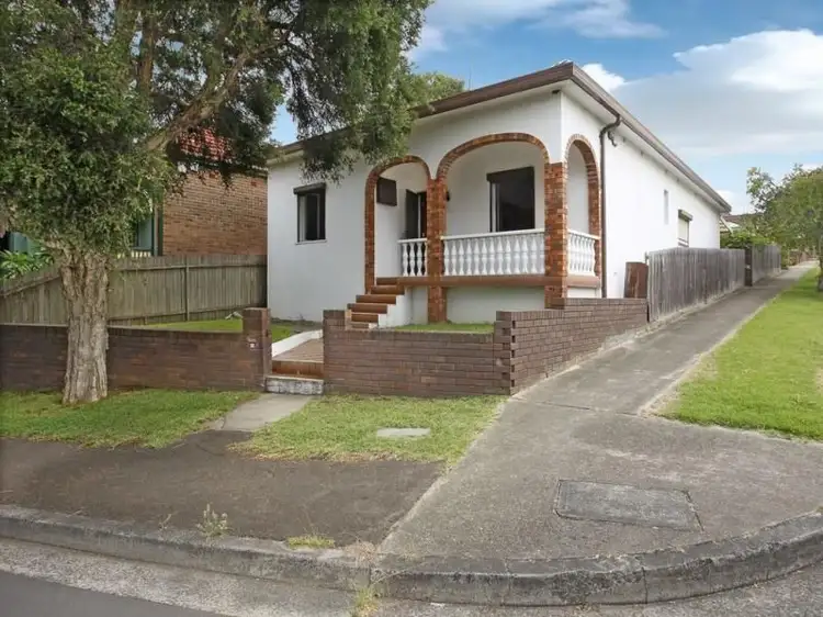 34 Dunstaffenage St, Hurlstone Park NSW 2193