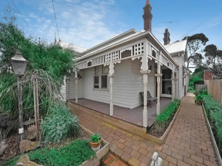 14 Noble Street, Newtown VIC 3220