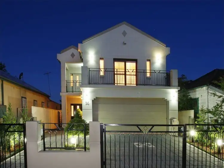 14 Windsor Avenue, Croydon Park NSW 2133