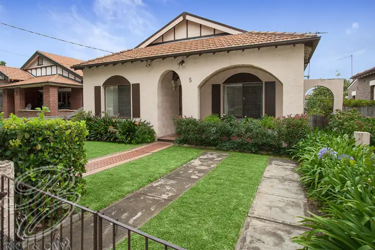 5 Wychbury Ave, Croydon NSW 2132