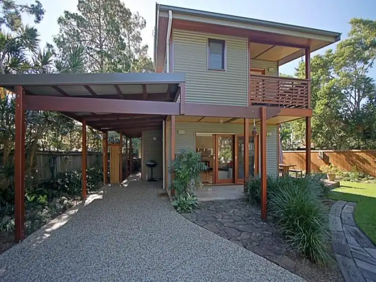 5 Oceanside Place, Suffolk Park NSW 2481
