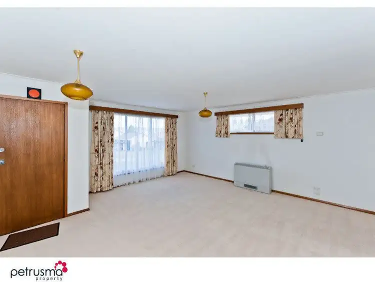Third view of Homely villa listing, 4 / 68 Allumba Street, Howrah TAS 7018