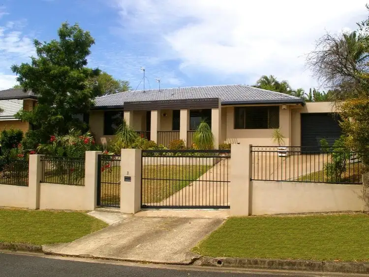 3 Nimrud Street, Southport QLD 4215