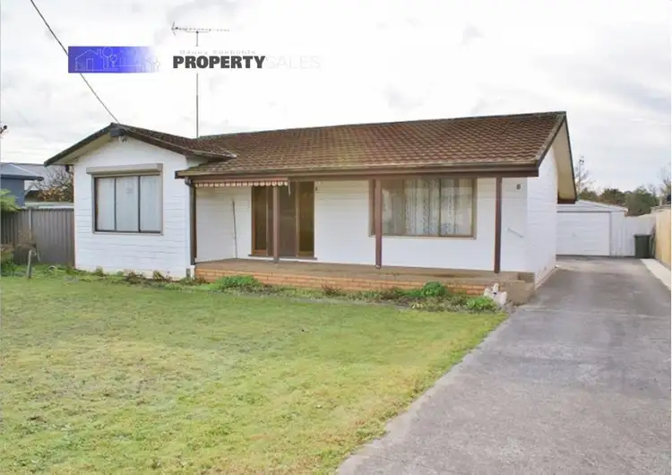 Second view of Homely house listing, 8 Malnham Crescent, Newborough VIC 3825