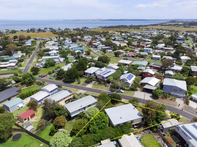 1 Bermuda Bend, Coronet Bay VIC 3984