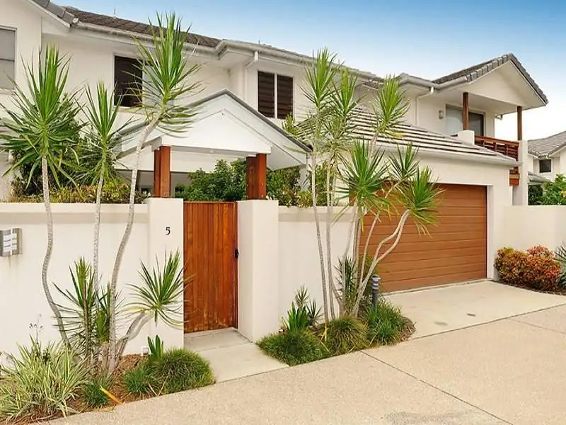 Main view of Homely townhouse listing, 5/6-8 Browning Street, Byron Bay NSW 2481