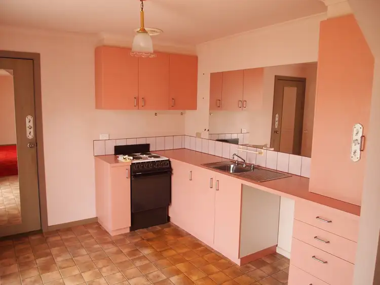 Sixth view of Homely townhouse listing, 1/16 Park St, Bright VIC 3741