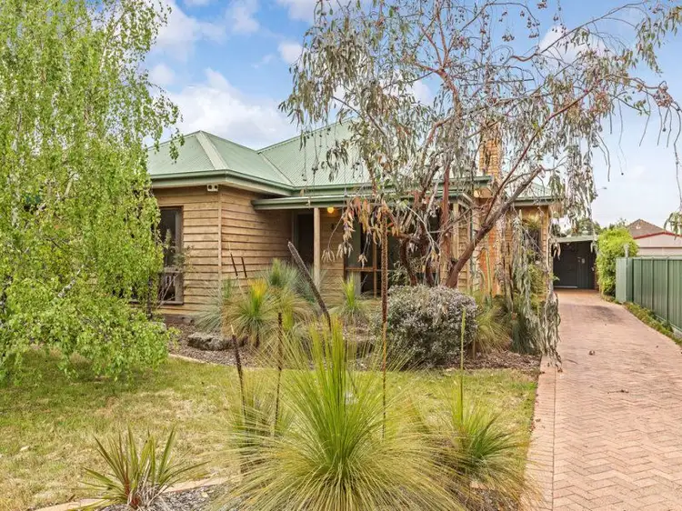 8 Cobham St, Altona VIC 3018