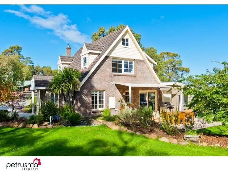 15 Broughton Avenue, Mount Nelson TAS 7007