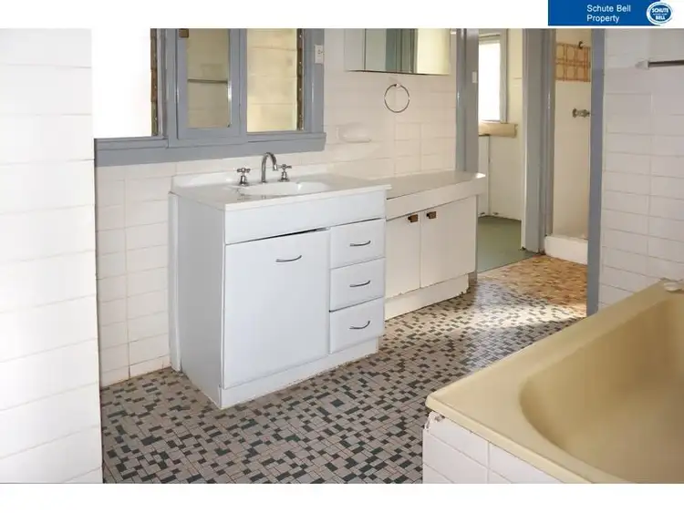 Sixth view of Homely house listing, 24 Meringo St, Narromine NSW 2821