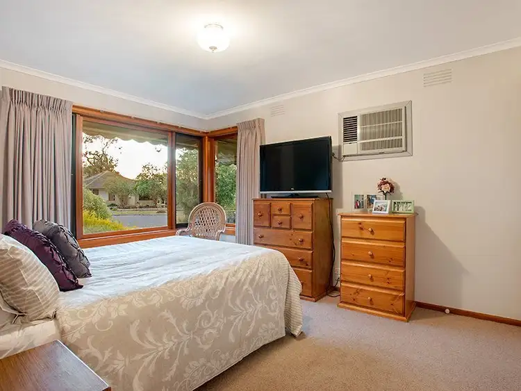 Sixth view of Homely house listing, 8 Newton Court, Seaholme VIC 3018