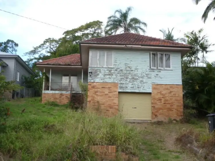 74 TARANA  STREET, Camp Hill QLD 4152