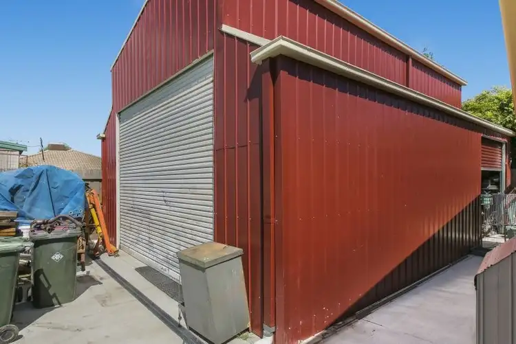 Second view of Homely house listing, 8 CANDYTUFT CLOSE, Cranbourne North VIC 3977