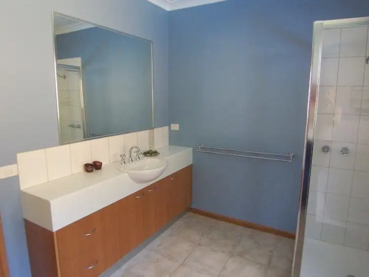 Seventh view of Homely house listing, 2 Pine Crt, Freeburgh VIC 3741