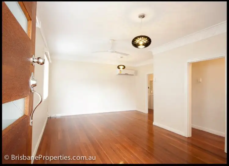 7 Laura Street, Tarragindi QLD 4121