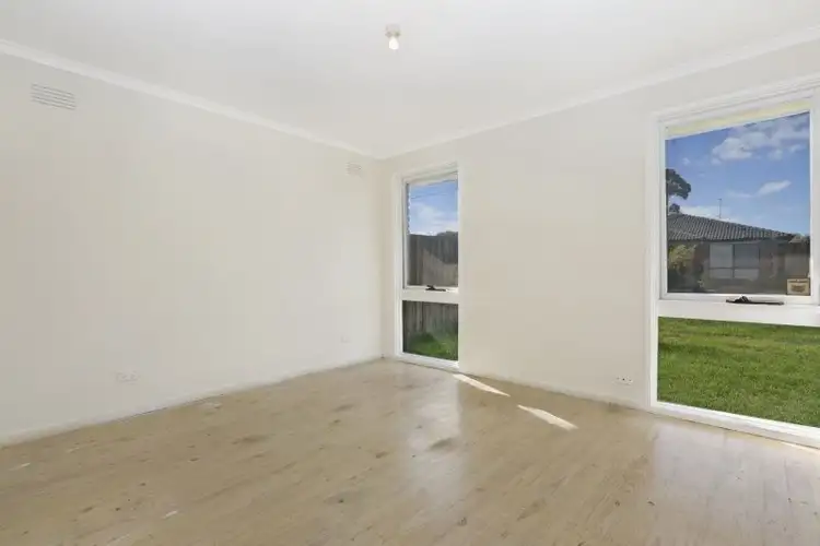 Fifth view of Homely house listing, 15 AINSLEIGH COURT, Cranbourne VIC 3977