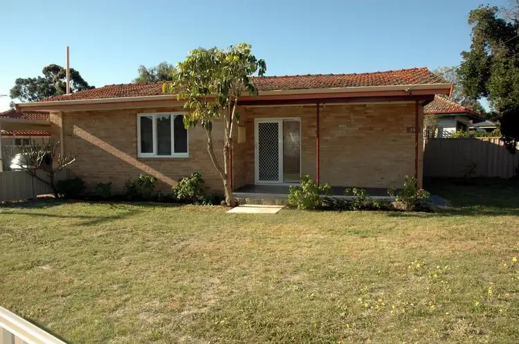 301 Fulham St, Cloverdale WA 6105