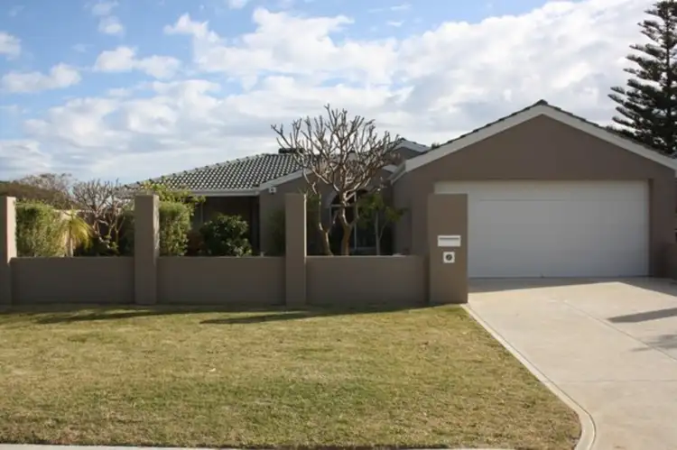 17 Thomas Street, Safety Bay WA 6169