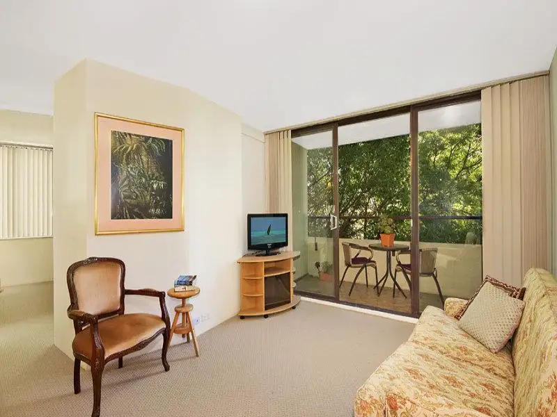 Main view of Homely apartment listing, 15/3-5 St Neot Avenue, Potts Point NSW 2011