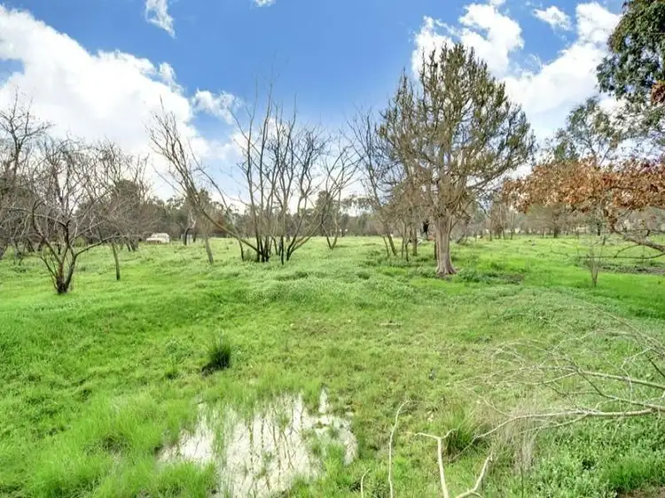90 Spur Road, Clonbinane VIC 3658