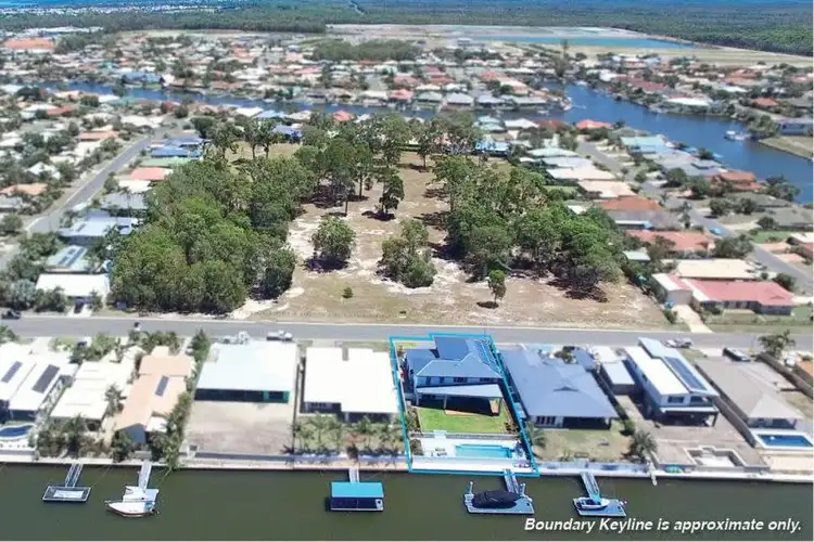 100 Kangaroo Avenue, Bongaree QLD 4507