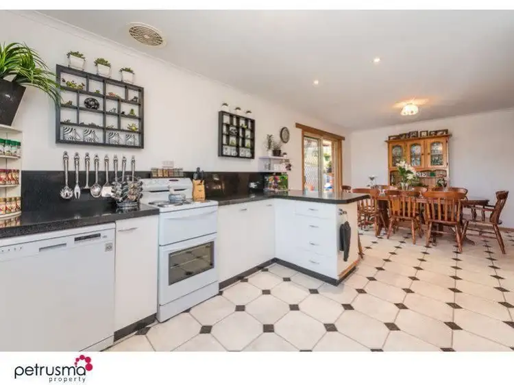 Sixth view of Homely house listing, 8 Sandy Point Avenue, Dodges Ferry TAS 7173