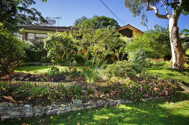12 Jane Place, Heathcote NSW 2233