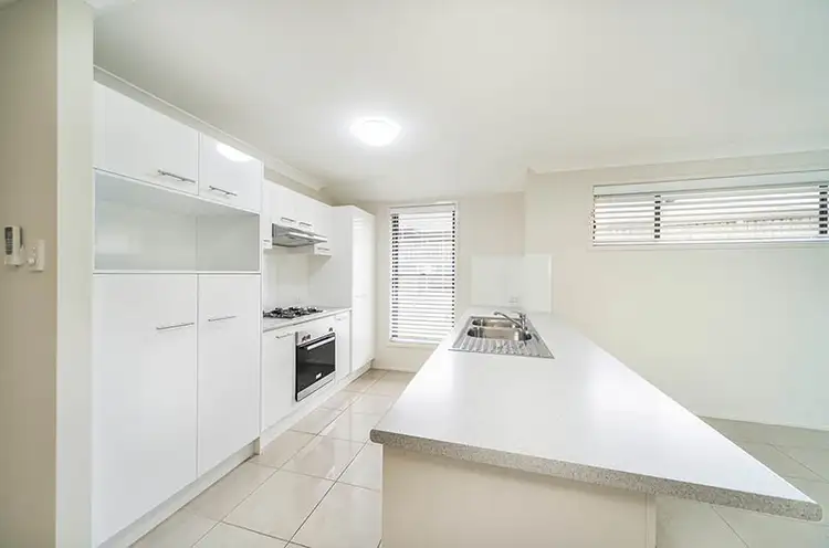 Second view of Homely house listing, 6 Les Circuit, Gillieston Heights NSW 2321