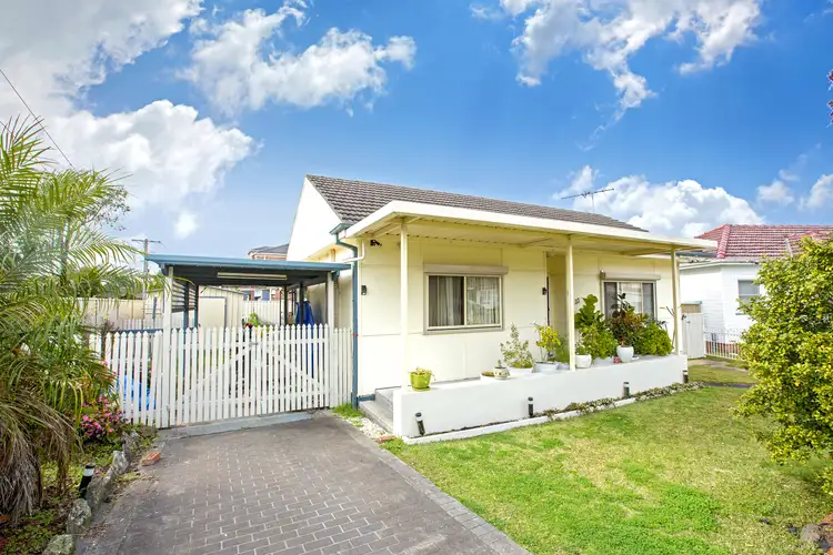 33 Smith Crescent, Liverpool NSW 2170