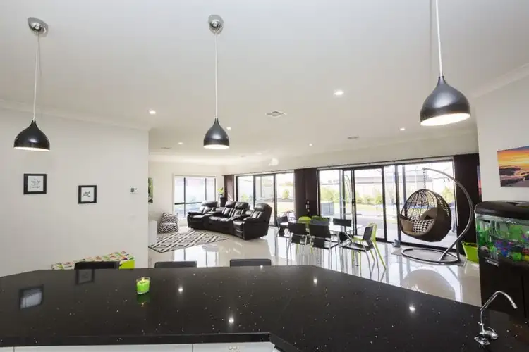 Second view of Homely house listing, 5 Shade Court, Horsham VIC 3400