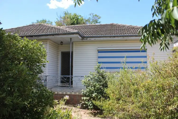 7 Cochrane Street, Kooringal NSW 2650