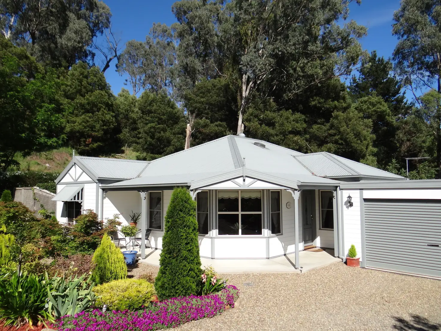 Main view of Homely house listing, 5 Lachlan Court, Bright VIC 3741