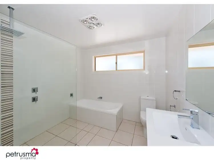 Third view of Homely villa listing, 1/15 Talune Street, Lindisfarne TAS 7015