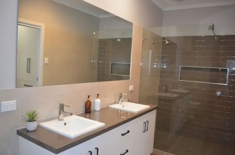 Second view of Homely house listing, 5 ST ANDREWS DRIVE, Mount Gambier SA 5290