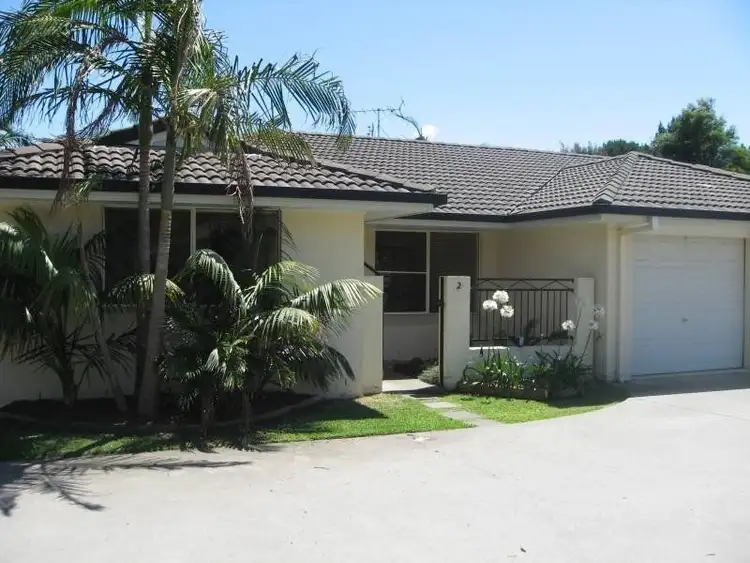 Main view of Homely unit listing, 2/60 Armstrong Street, Suffolk Park NSW 2481