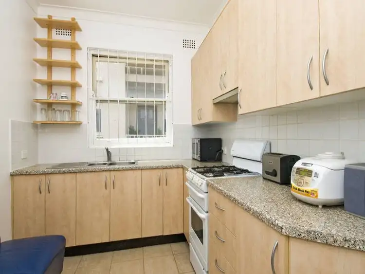 Fourth view of Homely apartment listing, 2/112 Warners Ave, Bondi Beach NSW 2026