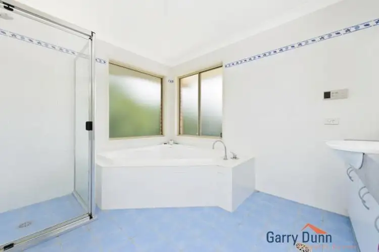 Seventh view of Homely house listing, 5 Pratia Crt, Voyager Point NSW 2172