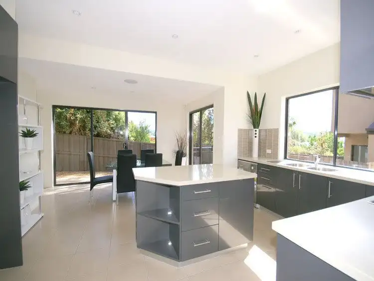 4/28 Bedford Street, New Town TAS 7008