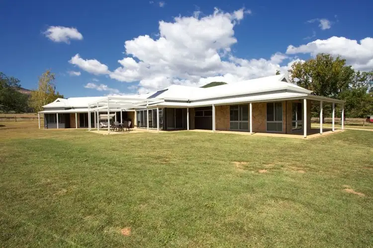 335 Buckland Valley Road, Porepunkah VIC 3740