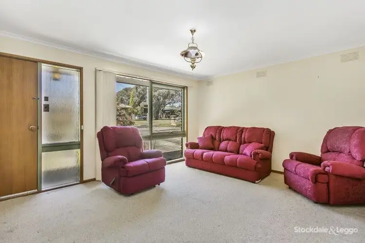 Fifth view of Homely house listing, 7 HOVELL COURT, Cranbourne VIC 3977