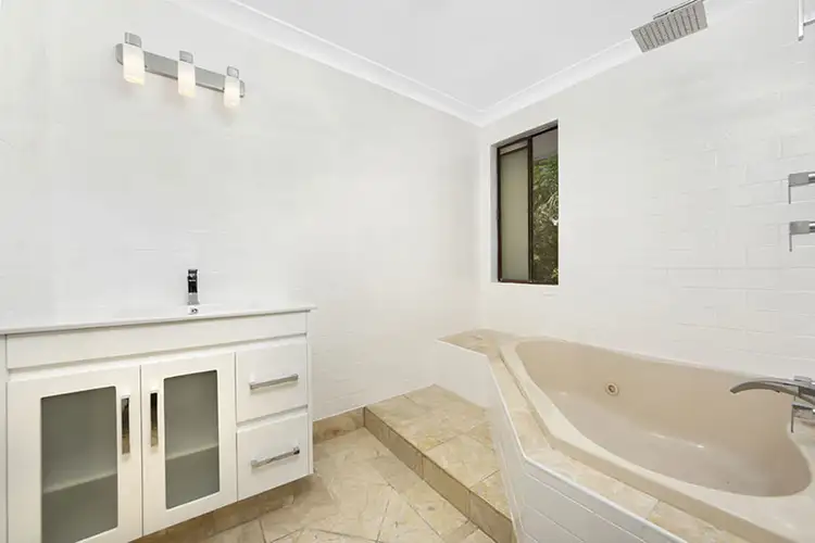 Sixth view of Homely house listing, 2 Tamworth Place, Engadine NSW 2233