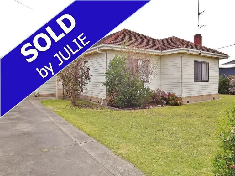 6 Robinson Street, Moe VIC 3825