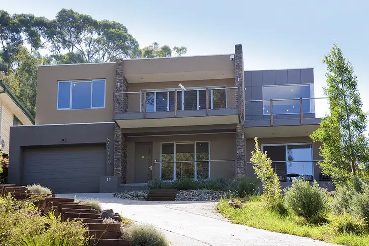 11 Richardson Boulevard, Lorne VIC 3232